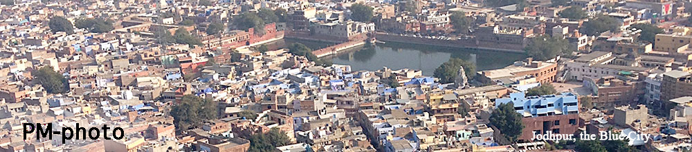india dam and town